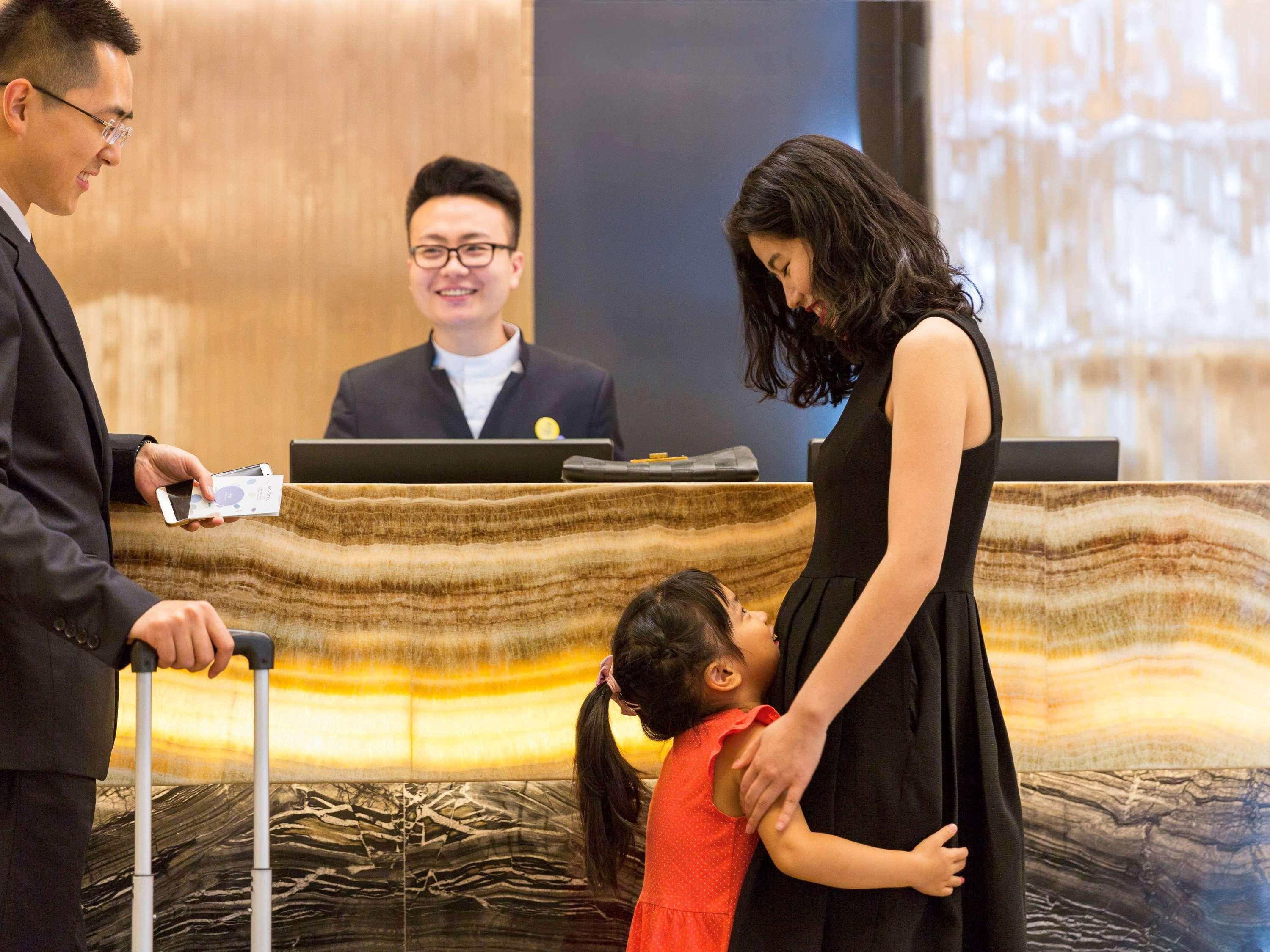 Novotel Rizhao Suning Exterior foto