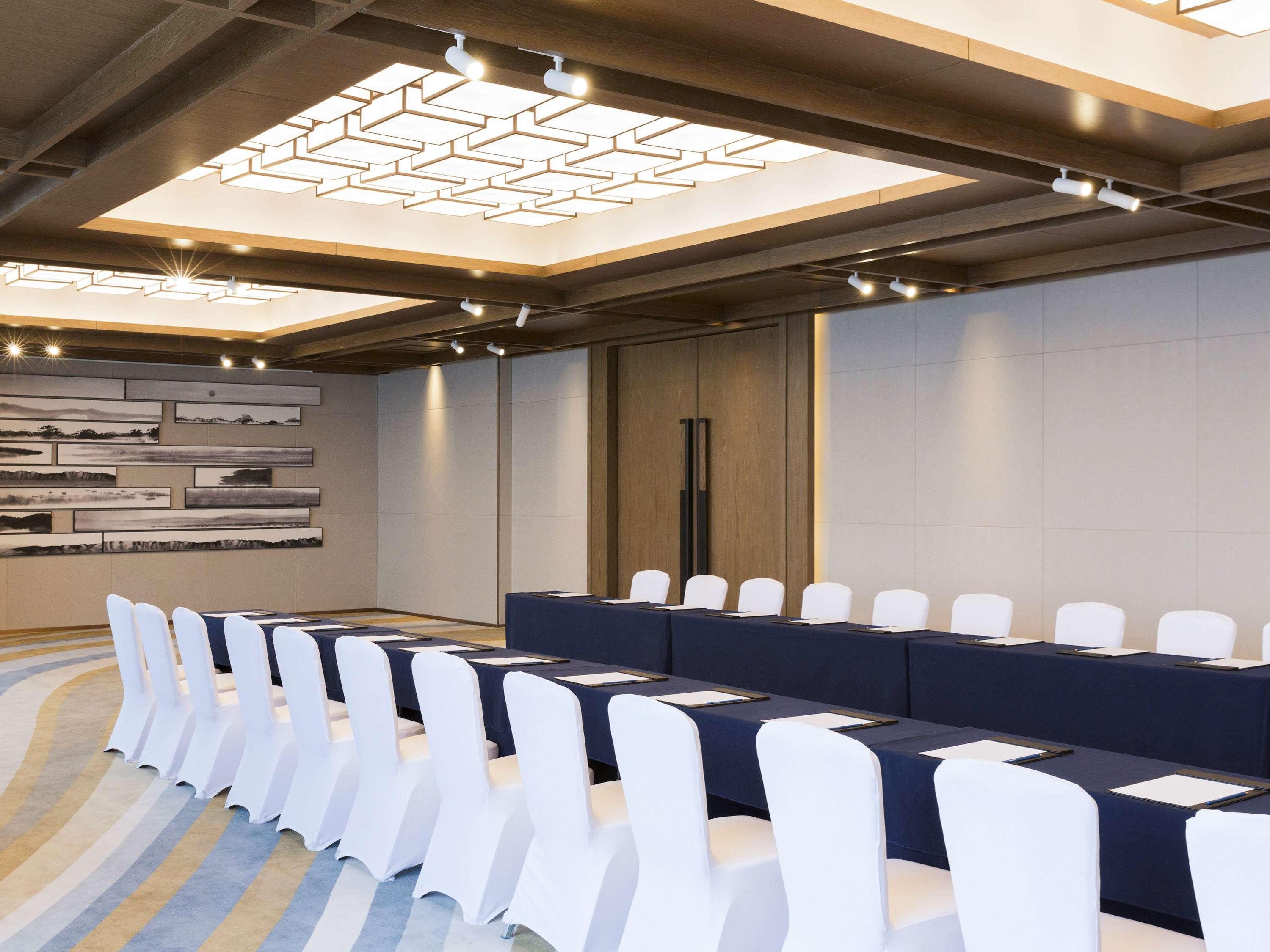 Novotel Rizhao Suning Exterior foto